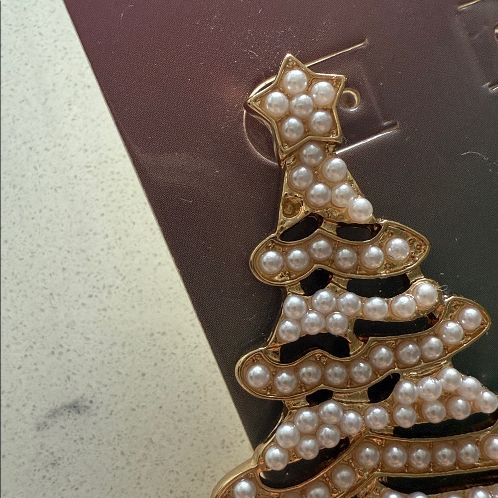 Leith Pearl Christmas Tree Earrings Gold Holiday Festive Statement Jewelry Gift - Picture 5 of 5